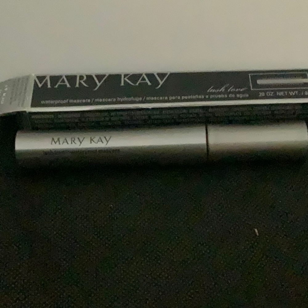 Mary Kay Lash Love Waterproof Mascara